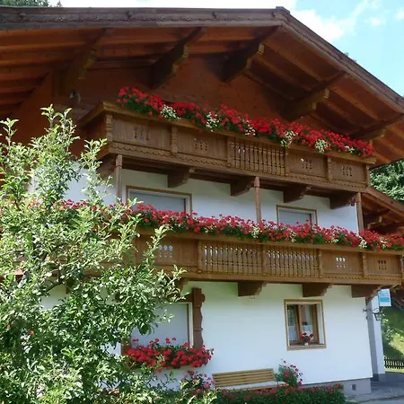 Daire Gaestehaus Brix Kelchsau